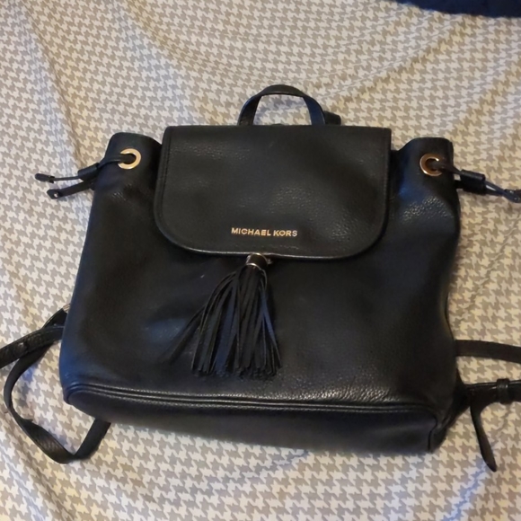 Michael Kors Bedford Leather Backpack Bucket Bag